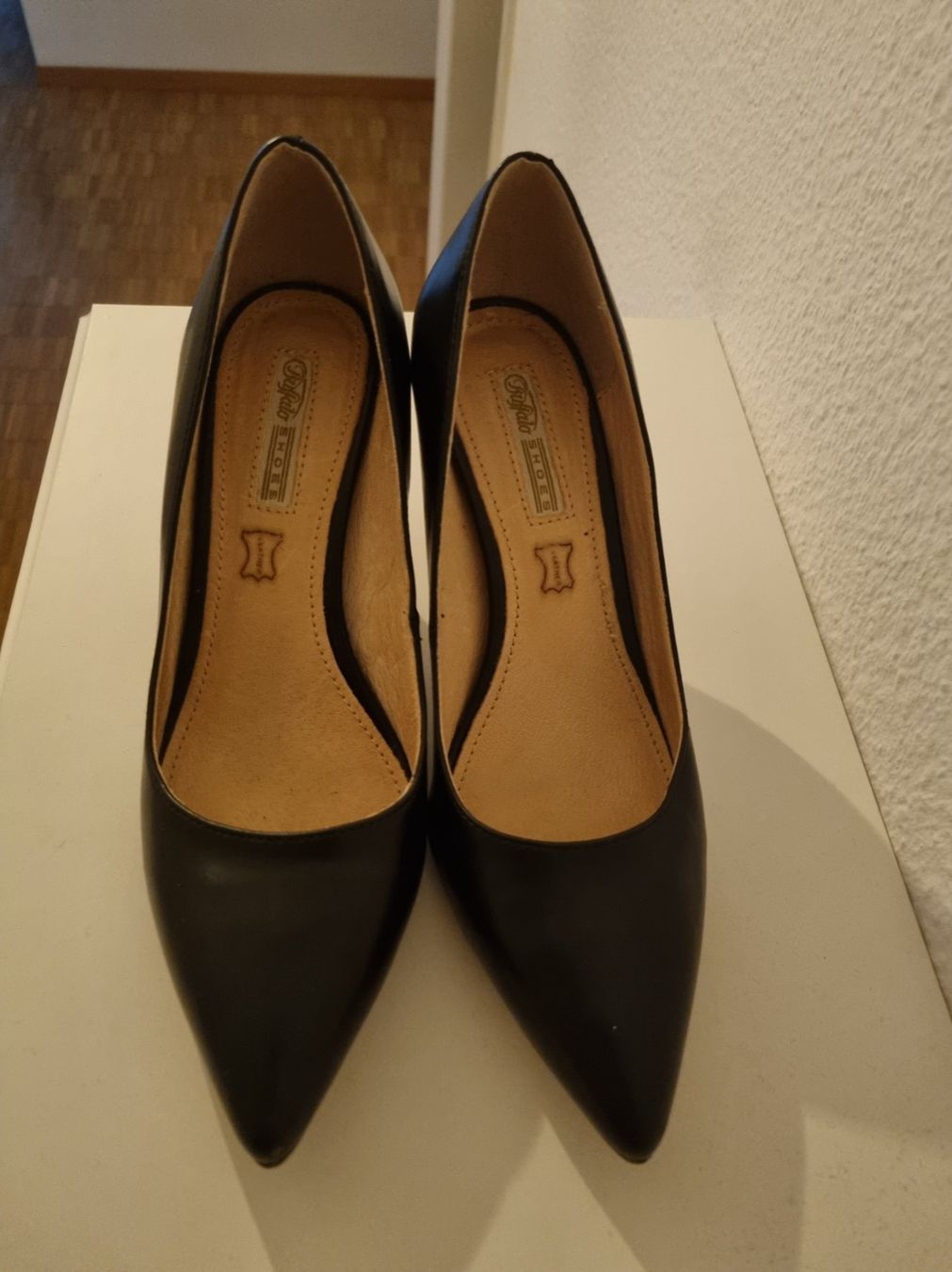 Buffalo Scarpe da donna: Buffalo Pumps, 39, leather, black – Usato da Zürich venduto da bur_8rkw 1