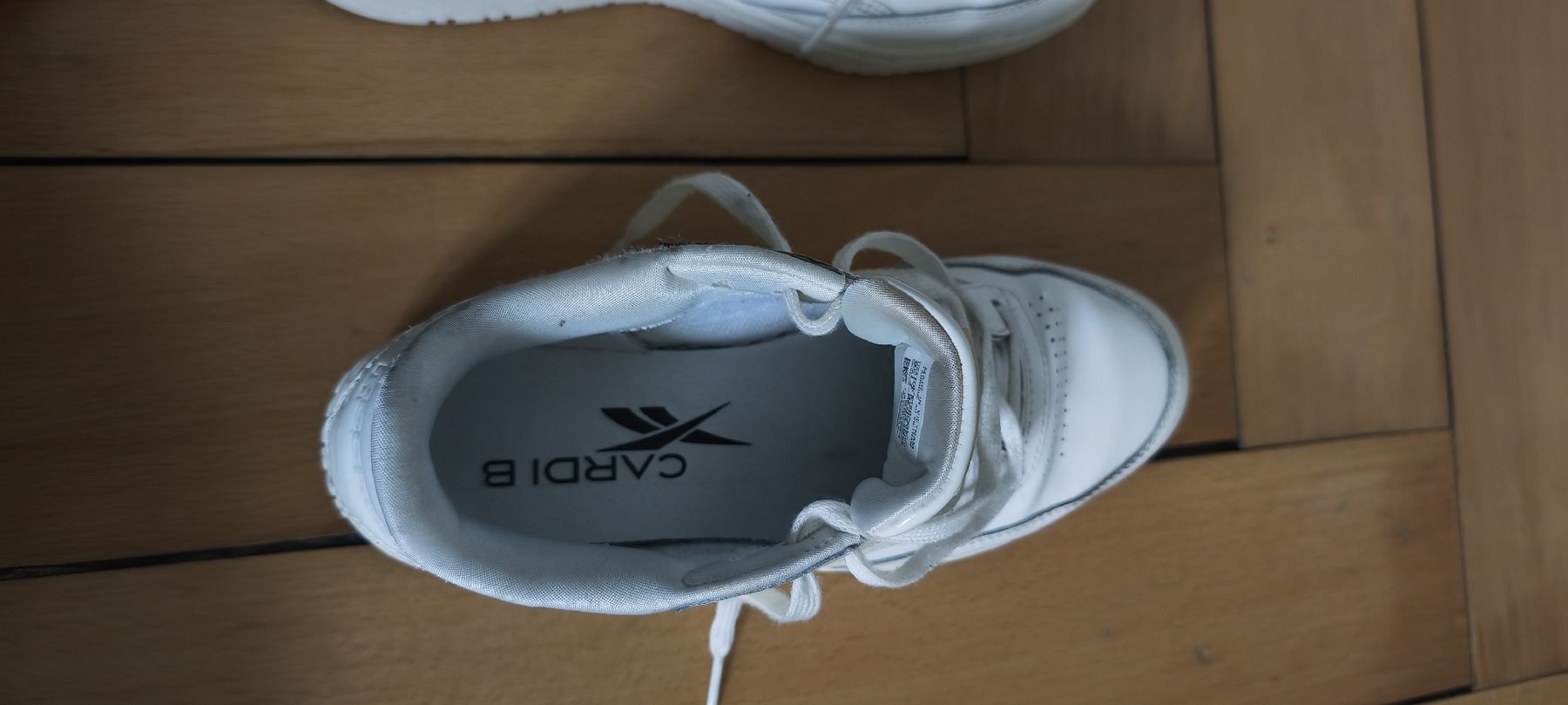 Reebok Scarpe da uomo: weisse Reebok Sneaker, Grösse 40.5 - Zeitlos – Usato da Fribourg venduto da swi_b7rt 2