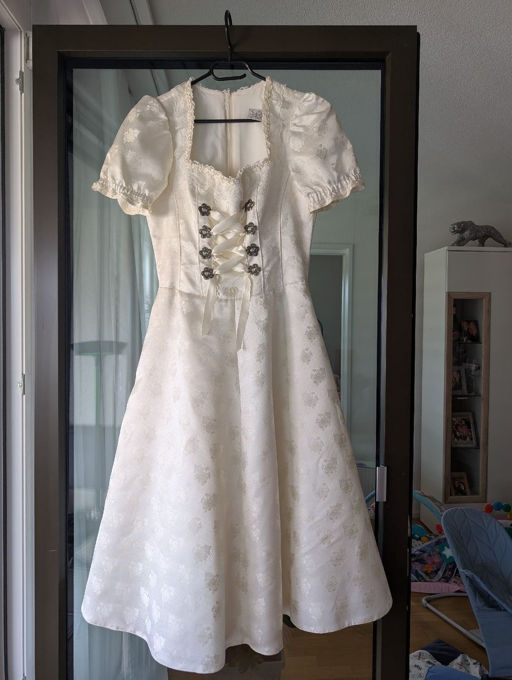 C&A Robes: Fest Dirndl Edel – D'occasion à Jona par Schaniarle 1