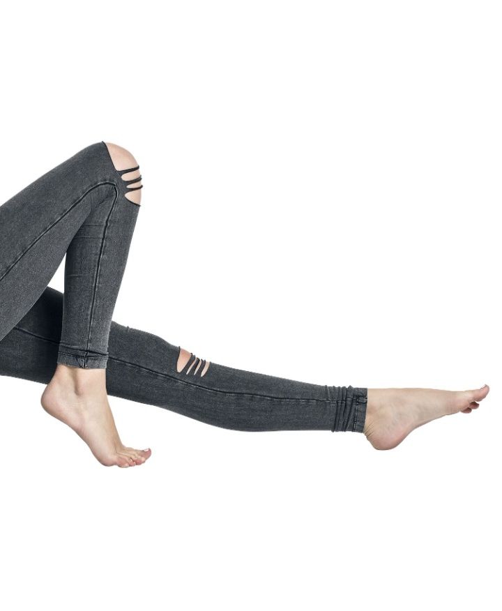 Leggings: Leggings von Urban Classics  – Usato da Innerthal venduto da System_of_a_down 3