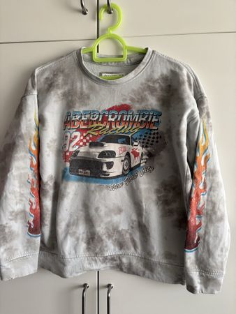 Abercrombie Kids sweatshirt (size 13/14)🔥🏎️ cool!