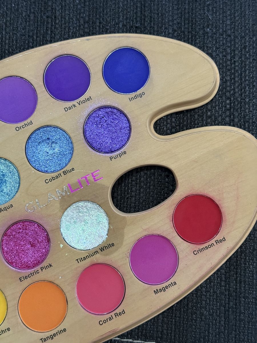 Make-up: Eyeshadow Palette - Glamlite – Usato da Chavannes-près-Renens venduto da elobrgs 2