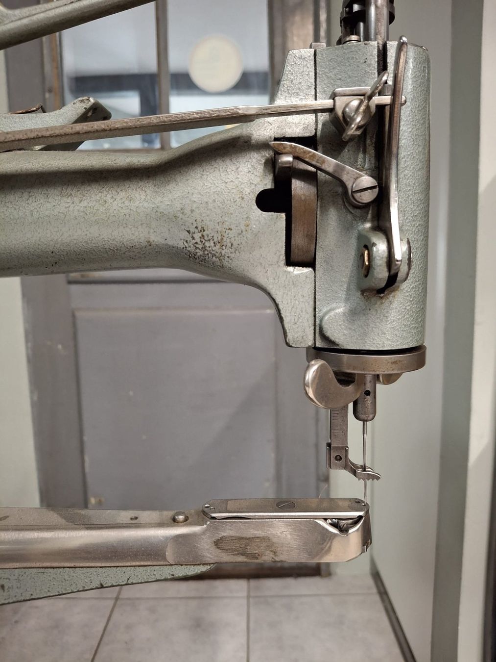 Adler Macchine da cucire: Adler 30-5 Nähmaschine – Usato da Neuägeri venduto da Ws193 2