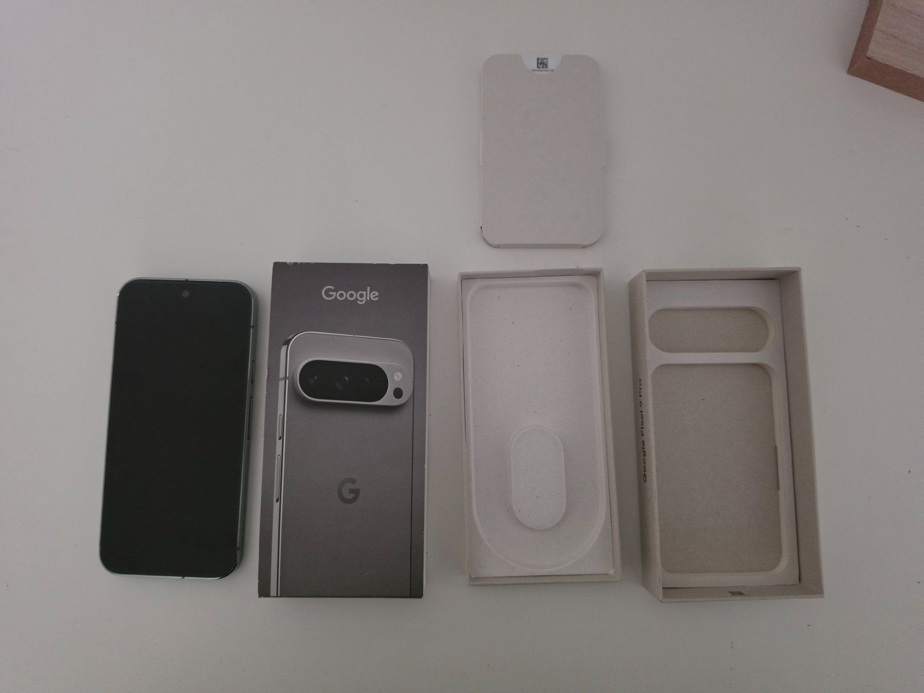 Google Telefoni cellulari / Smartphones: Google Pixel 9 Pro – Usato da Chur venduto da Bananajoe13 2
