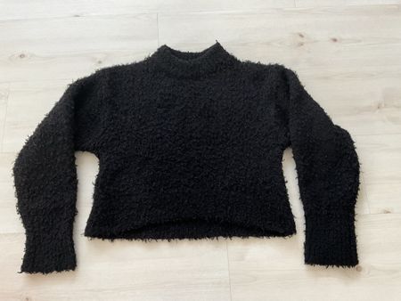 Schwarzer Kuschel Pullover 160, wie neu