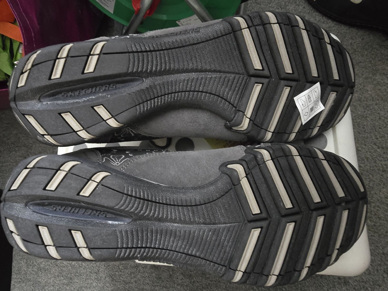 Skechers Damenschuhe: Skechers Schuhe – Neu und originalverpackt aus Schleitheim von nussknacker2000 3