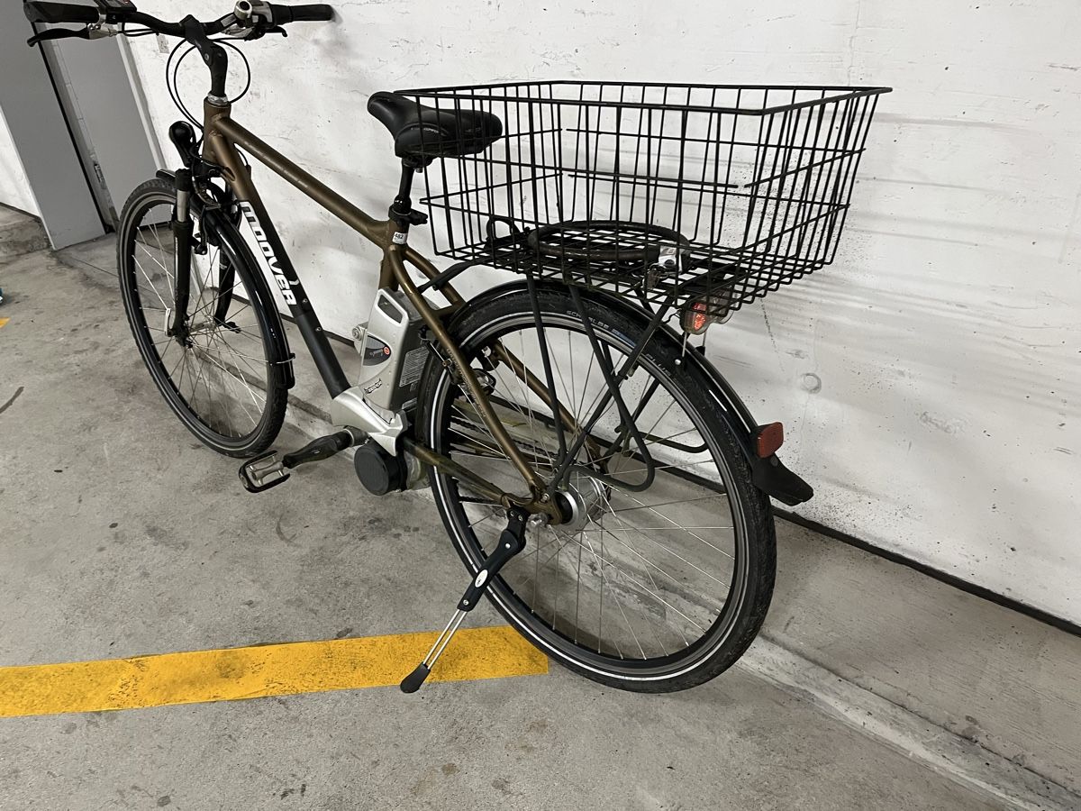Velos: Moover E-Bike mit Korb – Gebraucht aus Zürich von divertimento4 5