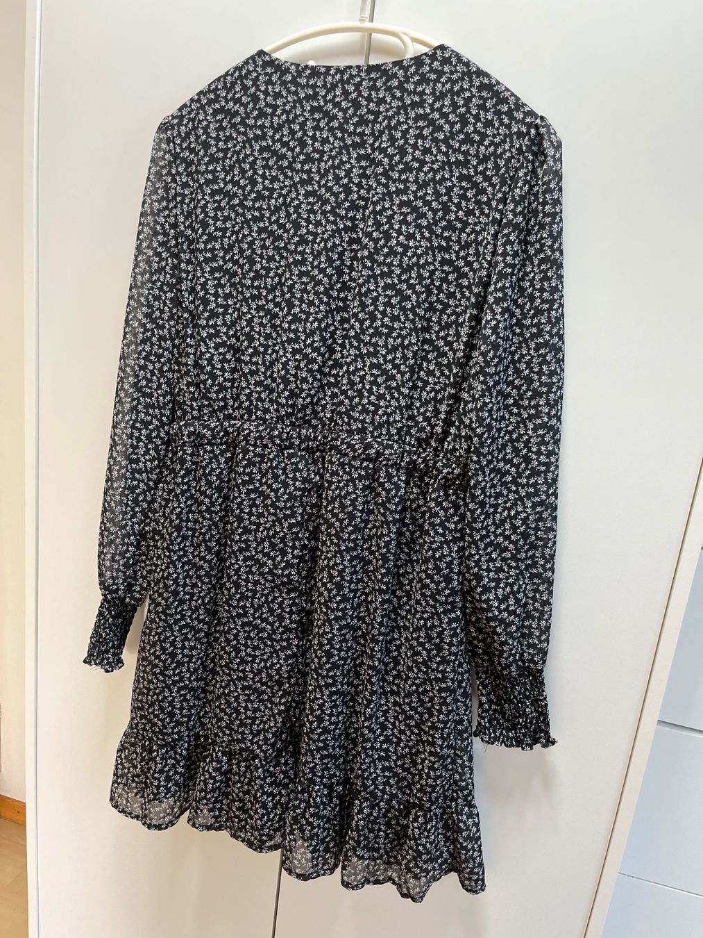 Robes: Kleid für Übergangszeit oder auch Winter – D'occasion à Frauenfeld par Mirabai 1