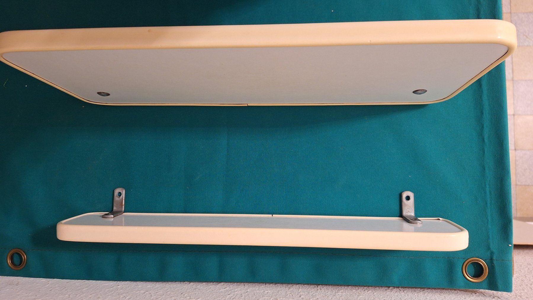 Scaffali: Vintage Wandablage 2teilig, weiss – Usato da Arlesheim venduto da shopradl 9