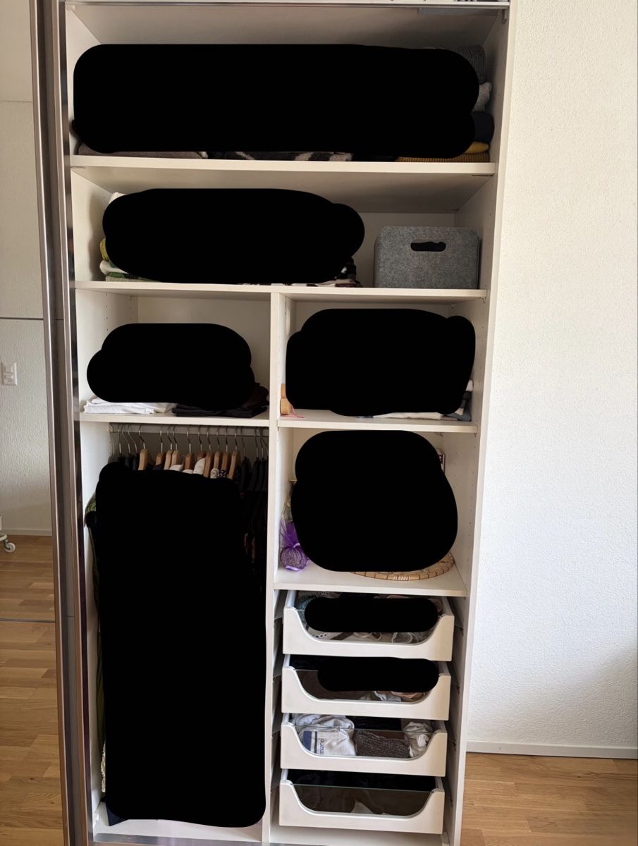 Interio Armadi: Kleiderschrank mit 3 Schiebetüren – Usato da Zürich venduto da oli_9dhs 8