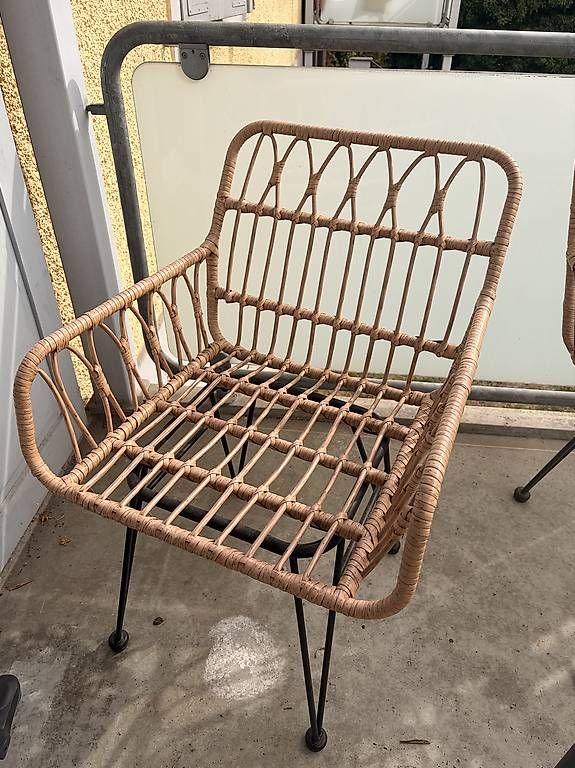 Set di tavolo e panche: Balkonmöbel Set  – Usato da Zürich venduto da Linifarmer 2