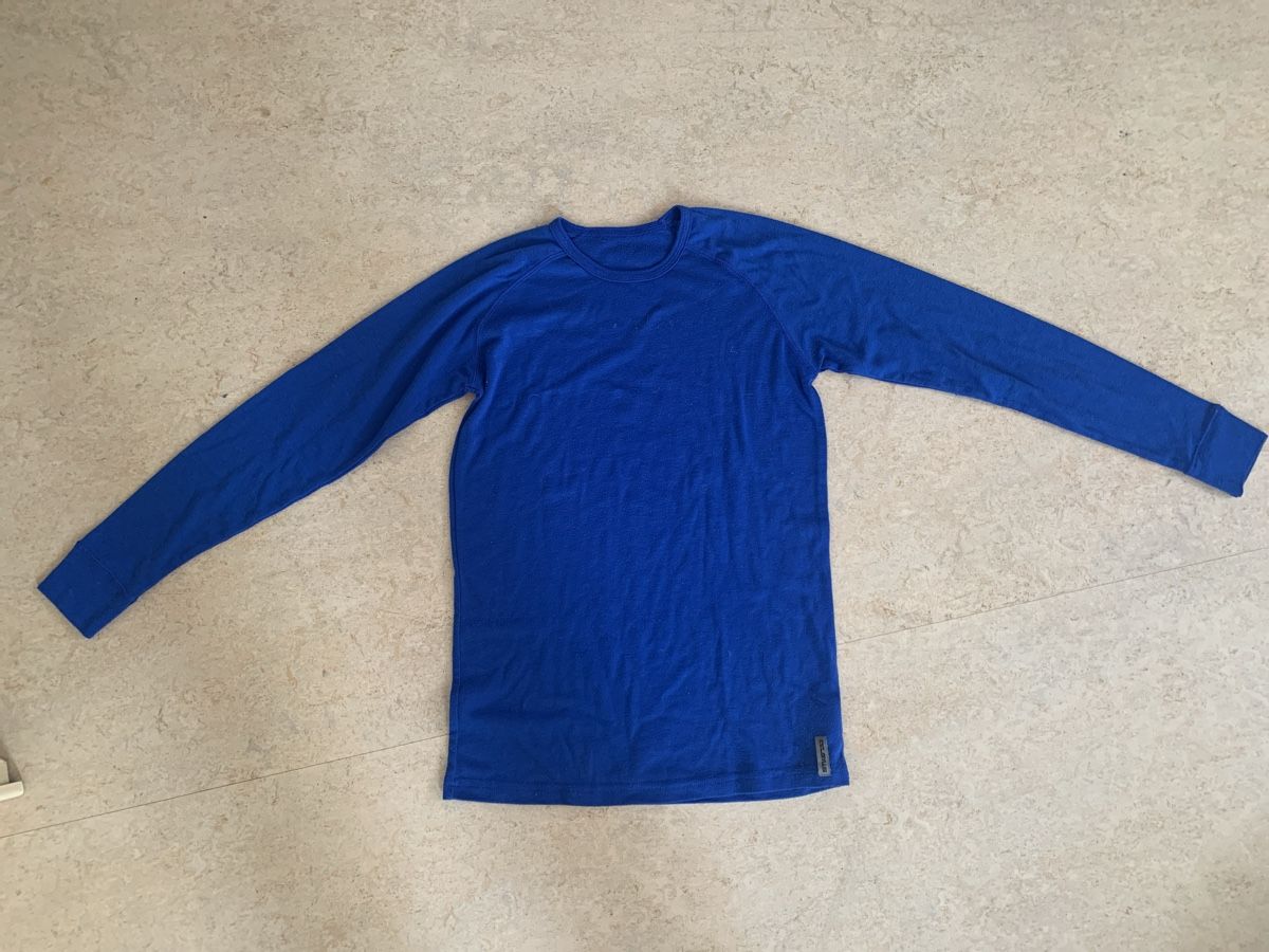 Lotti di vestiti: Thermounterwäsche Set - Pulli und Hose – Usato da Niederönz venduto da irgendwo