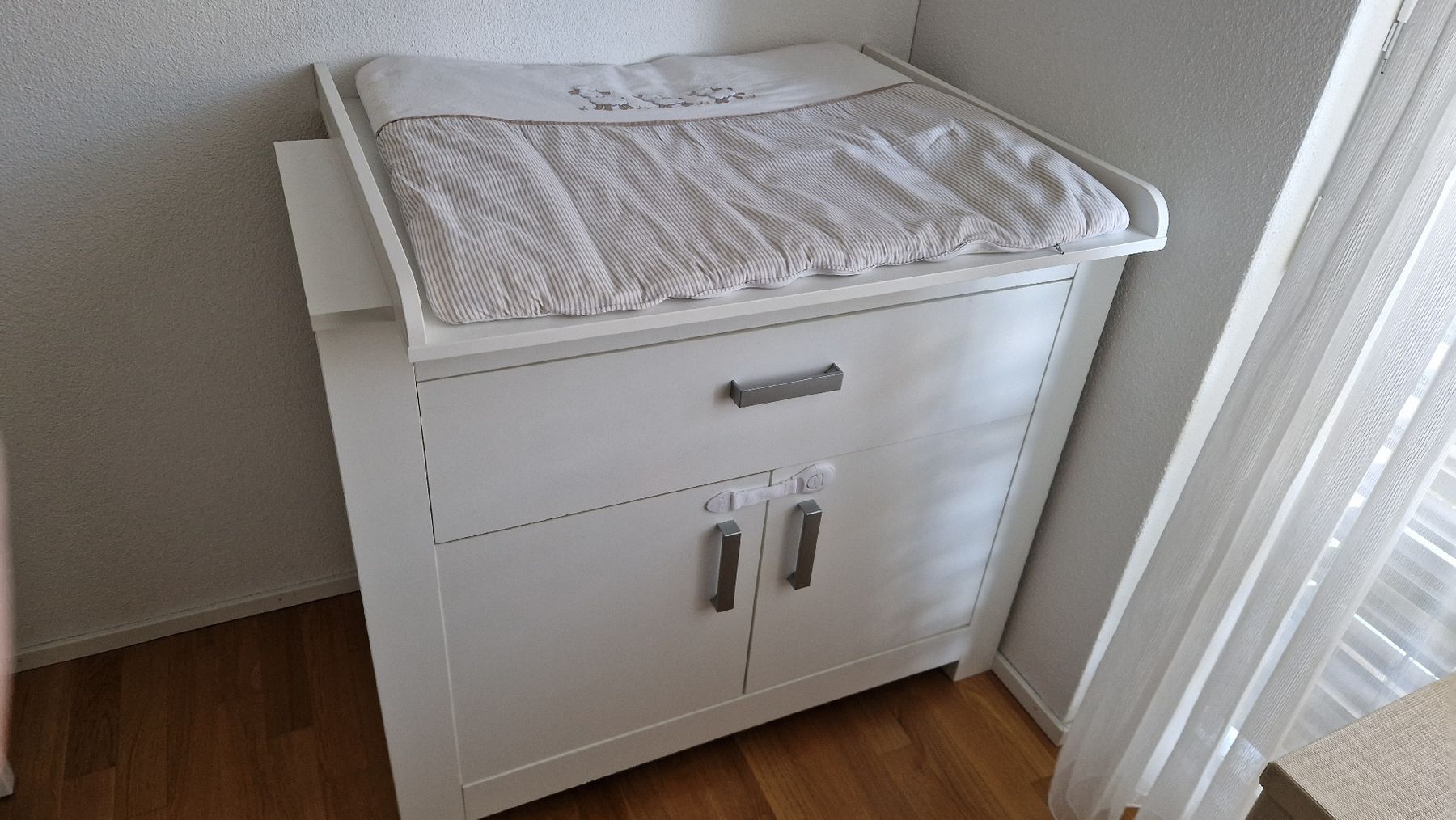 Fasciatoi & Accessori: Wickelkommode weiss mit Auflage – Usato da Watt venduto da aLaMerr 1