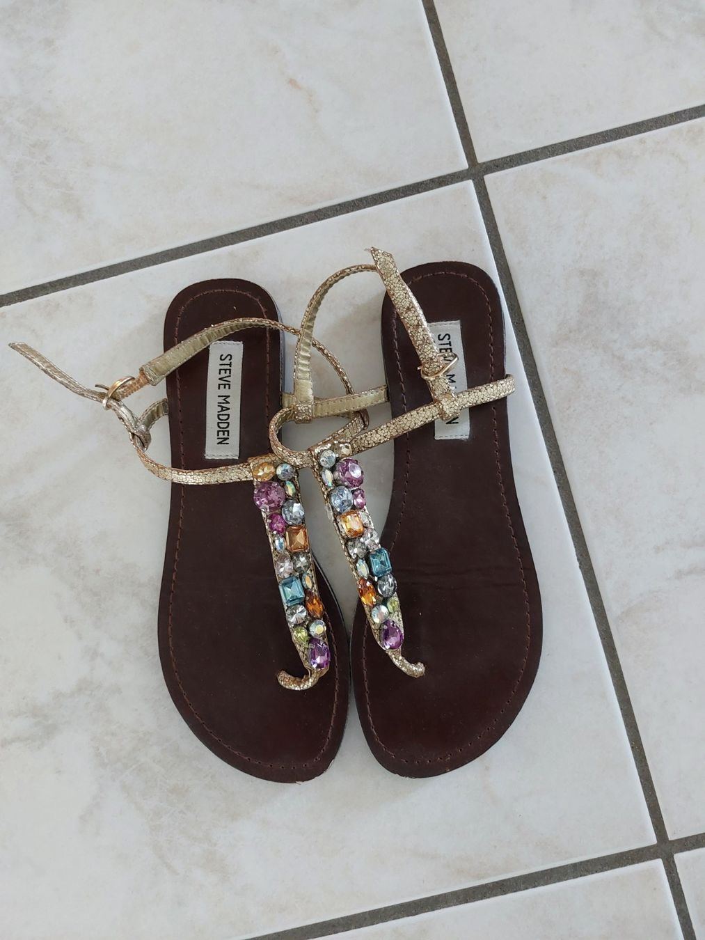 Scarpe da donna: Sandalen Gr. 37 – Usato da Schmitten venduto da JasiStern