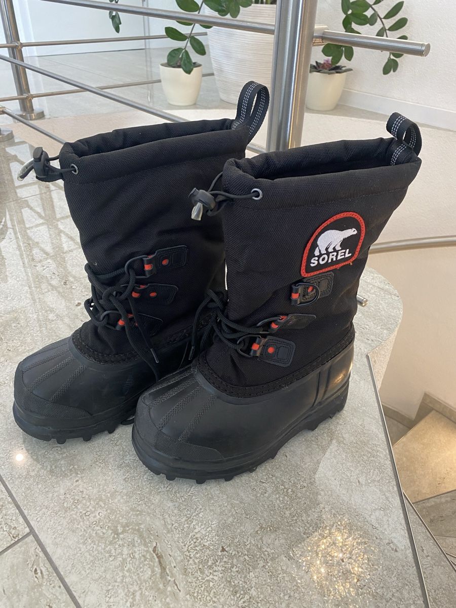 Sorel Schuhe für Jungen: Sorel Schneeschuhe Gr 33 – Neu (gemäss Beschreibung) aus Birrwil von Bendegriz
