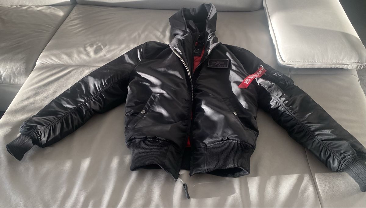 Alpha Industries Giacche: Alpha Industries Jacke in Schwarz, – Usato da Bern venduto da PSM.Mini 4