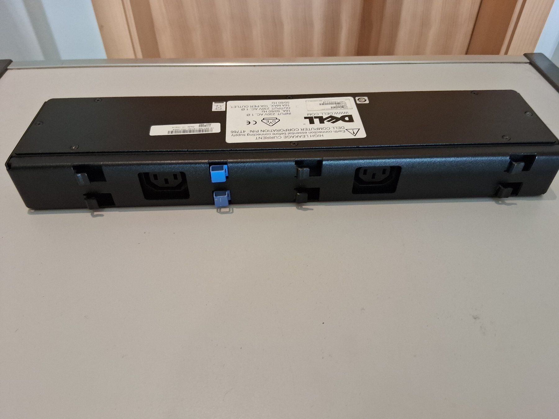 Dell Server: Dell Steckleiste für Server Ab CHF 1 – Usato da innertkirchen venduto da gold242 1