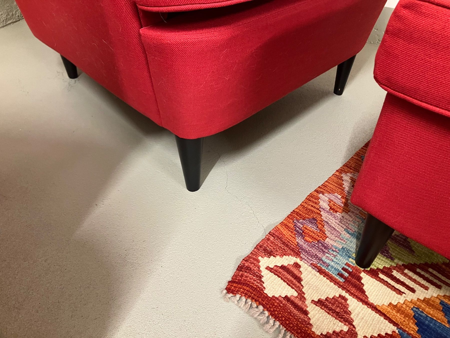 Poltrone: 2 Ohrensessel mit Hocker – Usato da Wollerau venduto da Sirwallaceskisk 2