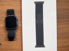Apple Watch Ultra 2 (2024) Black with Black Trail Loop (M/L)