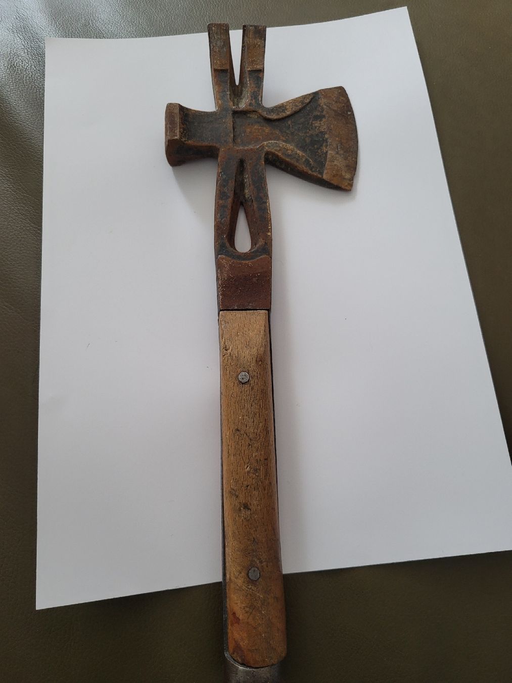 Schweizer Armee Alle Werkzeuge: Tomahawk Crate Hammer – Gebraucht aus nunningen von mic_88k2