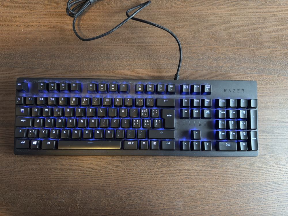 Razer Huntsman Gamingtastatur (Gebraucht) in Hinwil für CHF 29 – mit ...