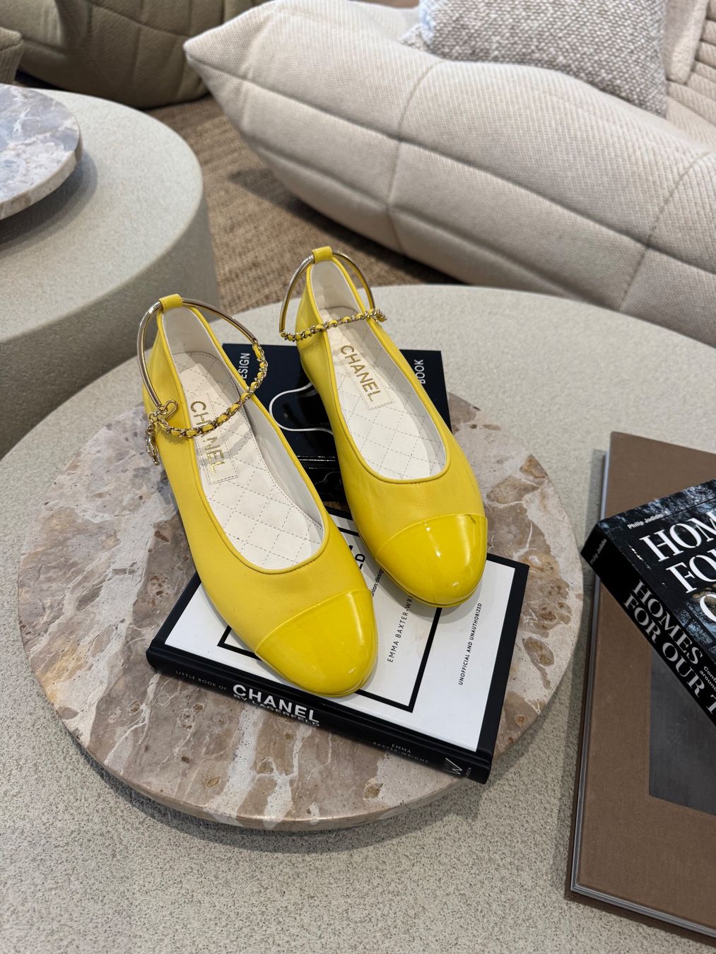 Chanel Scarpe da donna: CHANEL BALLERINAS GELB – Usato da Schwyz venduto da bofb
