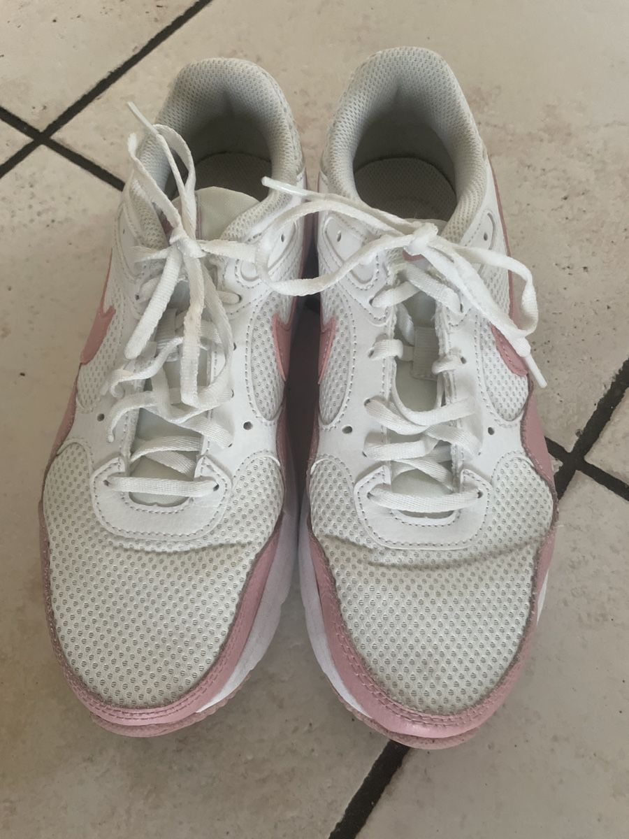 Nike Scarpe per ragazze: Nike Air Max Schuhe, Gr.37.5Top Zustand – Usato da Obergerlafingen venduto da cabo4 1