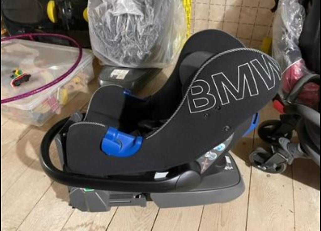 BMW Seggiolini per auto: Siège bébé BMW avec base Isofix – Usato da Les Geneveys-sur-Coffrane venduto da ba_s