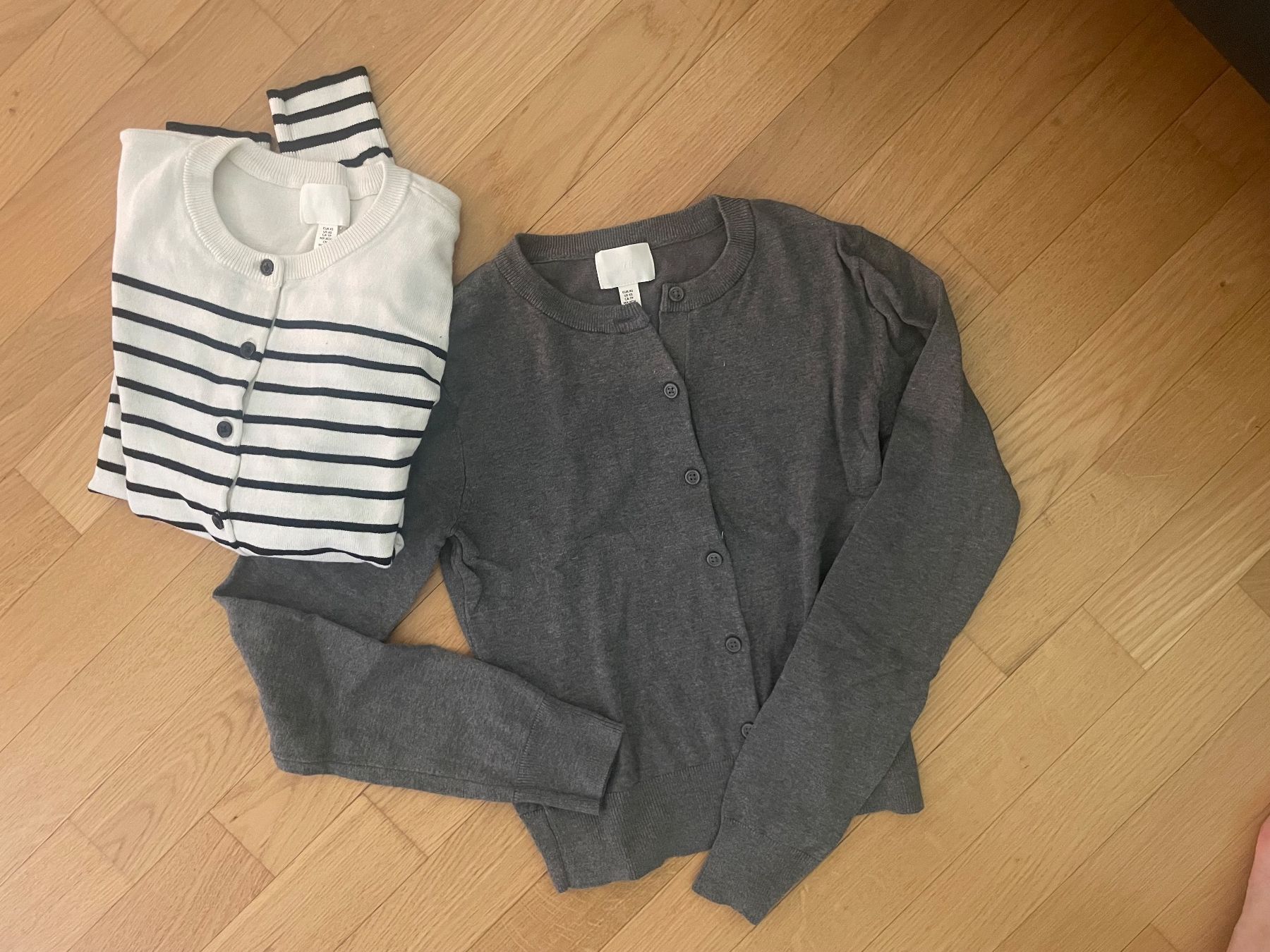 H&M Giacche: 2 h&m Cardigans – Usato da Glattpark (Opfikon) venduto da Viviane_1993