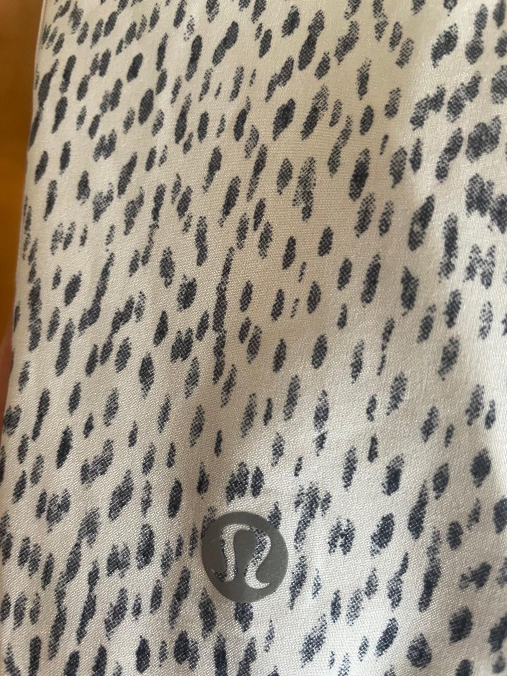 Lululemon Pantaloni: Lululemon Sommer Freizeithose – Usato da Arni AG venduto da Jaggy36 3