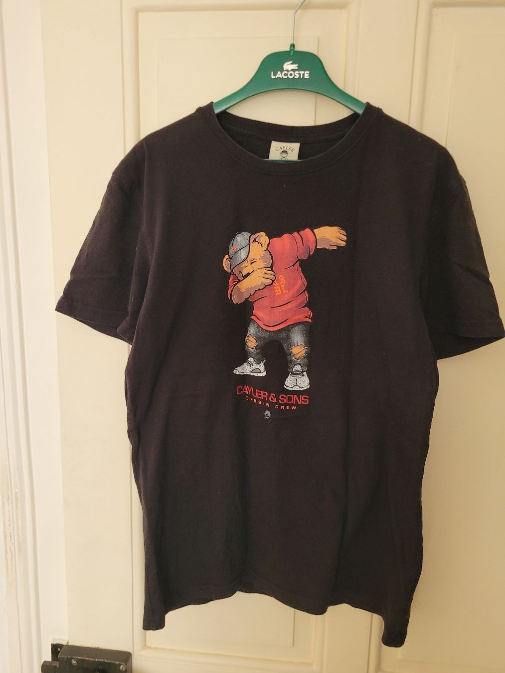 T-shirt: T-Shirt Cayler& Sons Dabbin Crew – Usato da Brig venduto da RaZu39