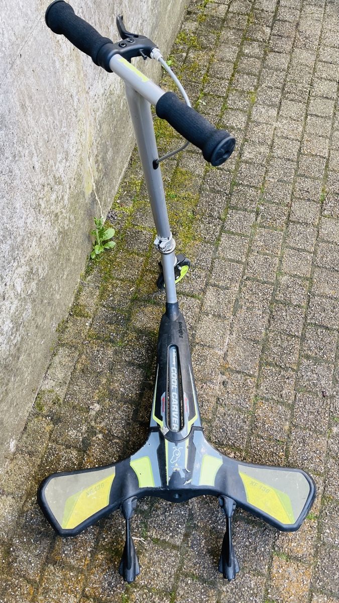 Kickboard: Jubuggy Cool Carver Scooter – Usato da Schönenbuch venduto da hug_f2ny 4