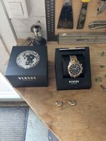 Versus Versace Armbanduhr mit Box goldfarben blau Zifferblat