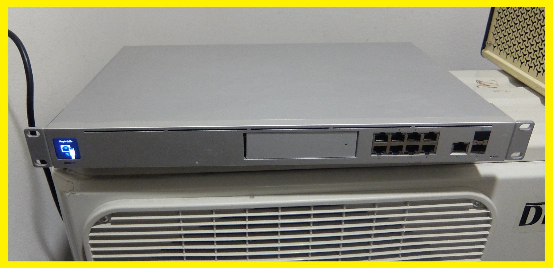 Unifi Modem & Router: unifi network udm pro – Usato da Basel venduto da Elektronik_Markt