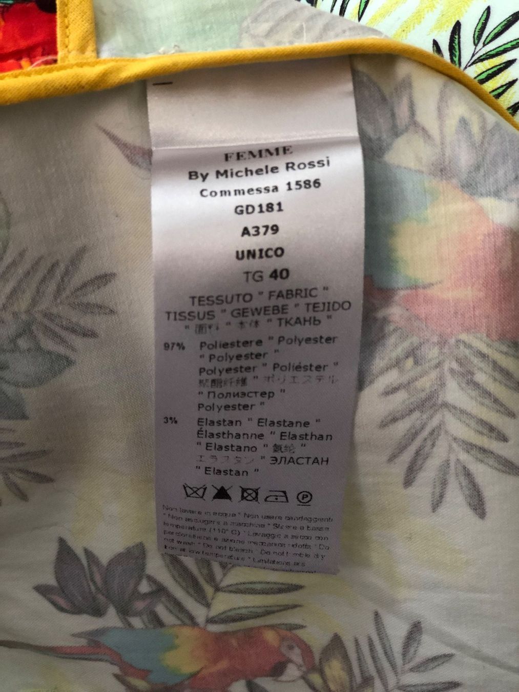 Gilet & Giacche senza maniche: Damen Weste mit Parrot-Muster – Usato da Unterägeri venduto da Lerchemeerenge 4