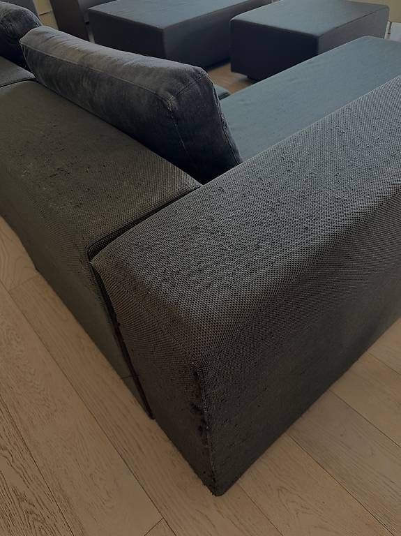 Sofas: DIVANO MODULARE DI DESIGN CON 2 POUF  – Gebraucht aus Pura von t_b_t5zn 2