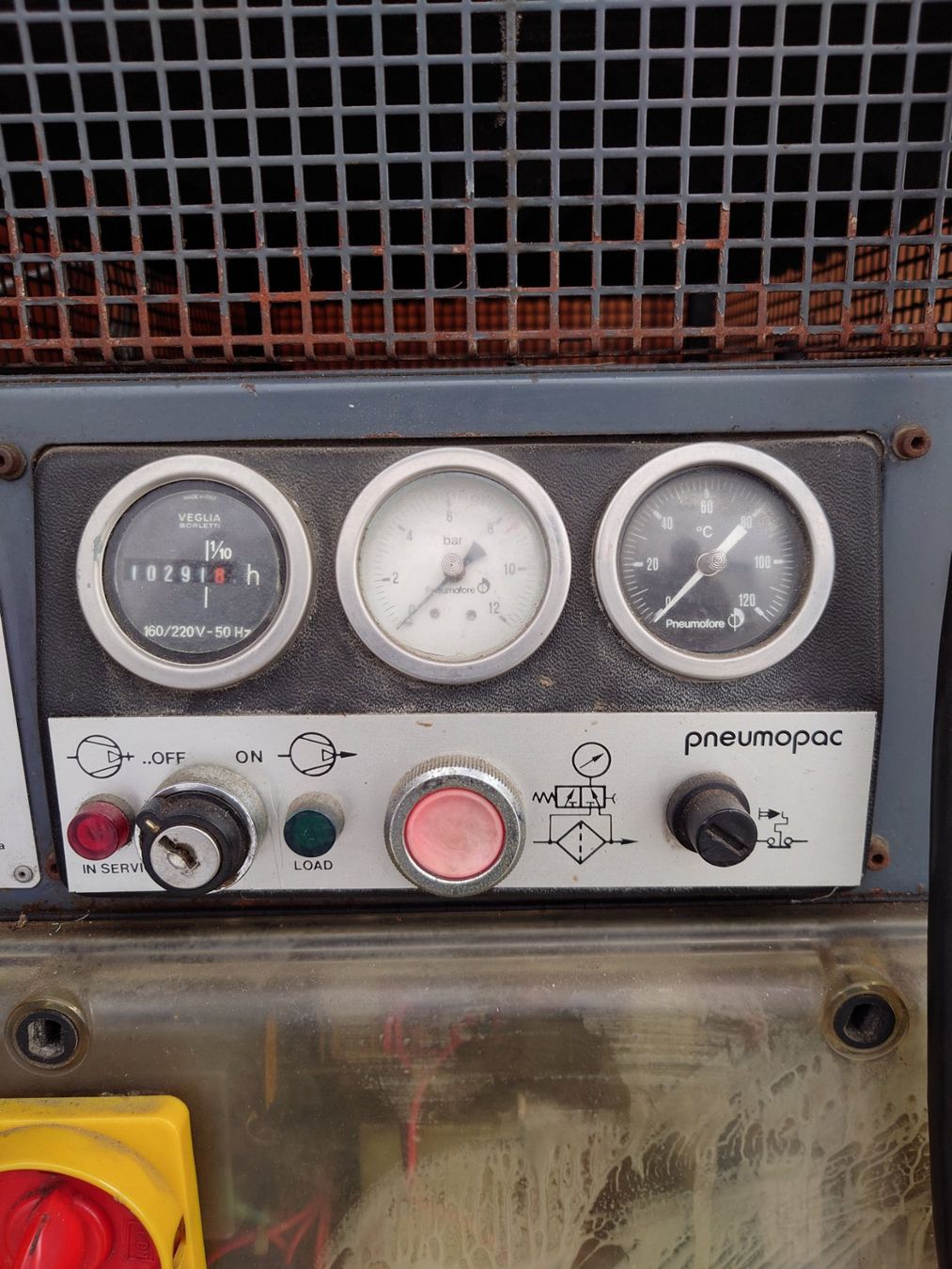 Kompressoren: 5.5kW Pneumopac Drehschieber Luftkompressor mit 1000L Tank – Gebraucht aus Bellinzona von div_9nkx 3