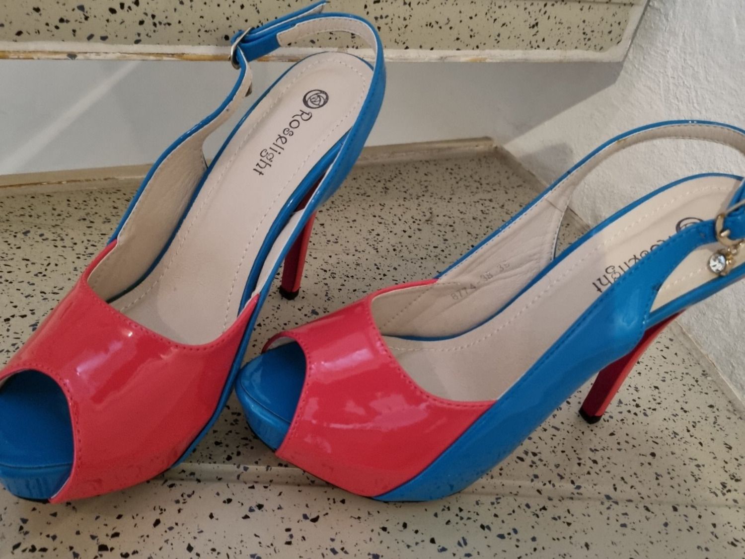 Scarpe da donna: Schuhe Pumps / Sandalette Gr. 39 neu – Nuovo e nell'imballaggio originale da geroldswil venduto da Gumball1 1