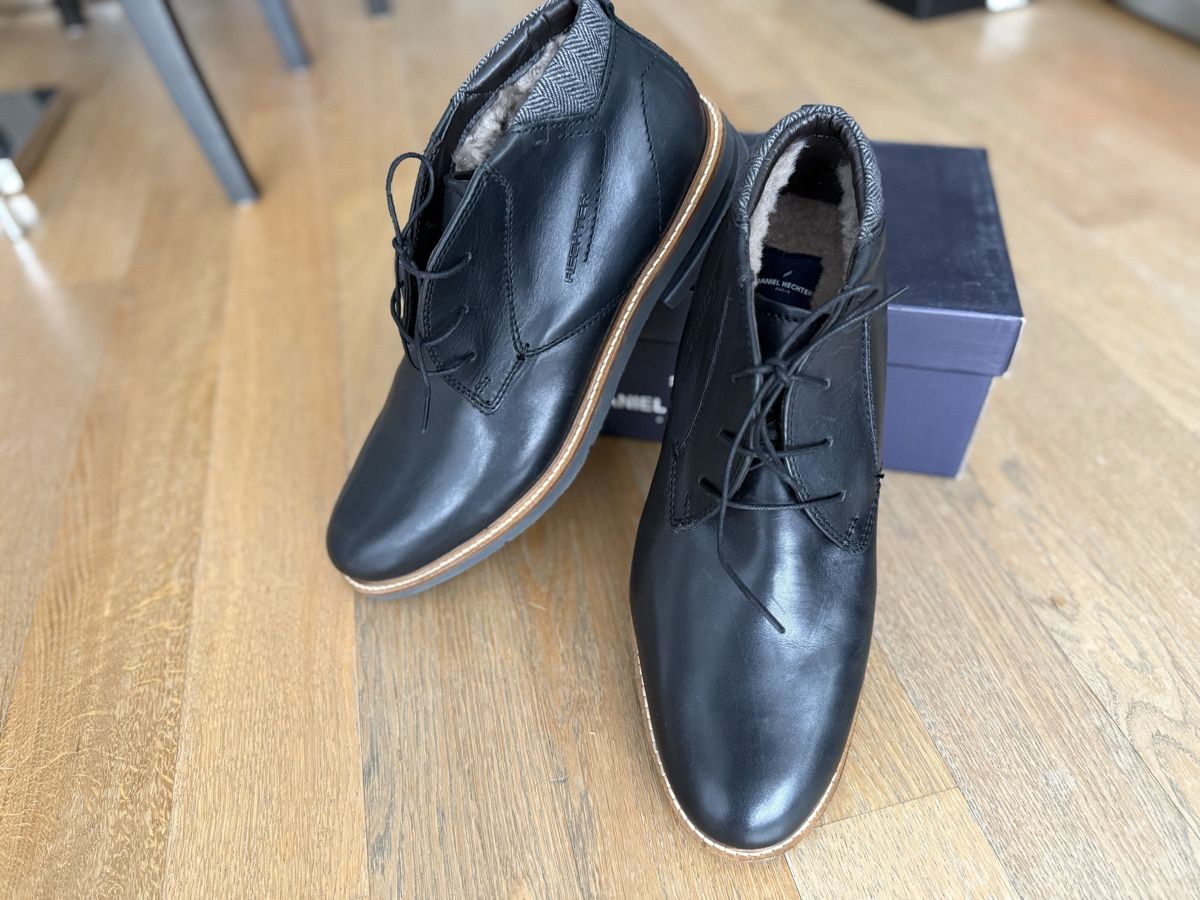 Scarpe da uomo: Lammfell Herrenschuhe Grösse 45 Neu! – Nuovo e nell'imballaggio originale da Reinach AG venduto da innamac 4