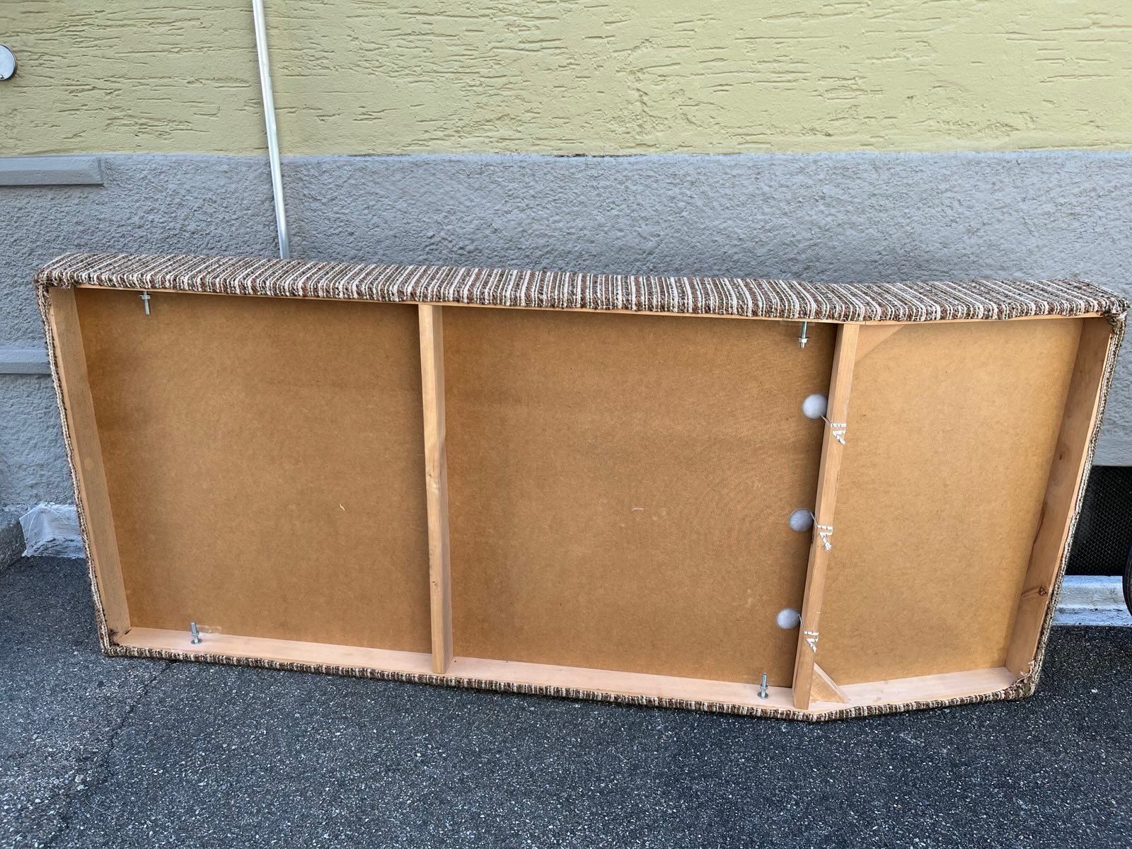 Liegen & Liegestühle: Retro vorgeformte  bequeme Sofaliege, Beige-Braun Gestreift – Gebraucht aus Zürich von gru_6hlx 2
