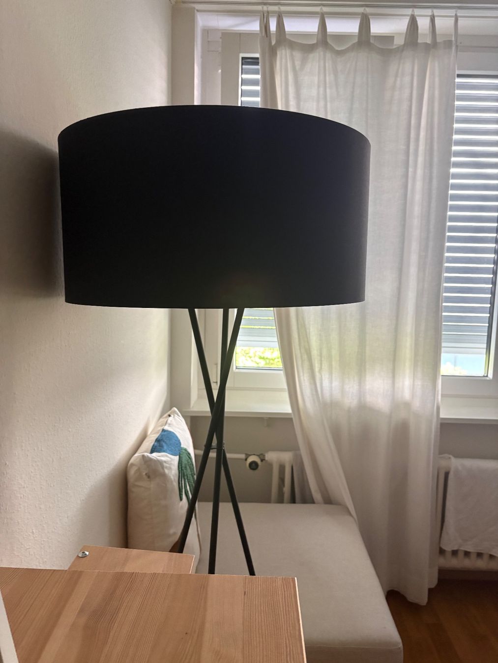 Lampade: Stehlambe Schwarz – Usato da Basel venduto da ell_sd2p 1