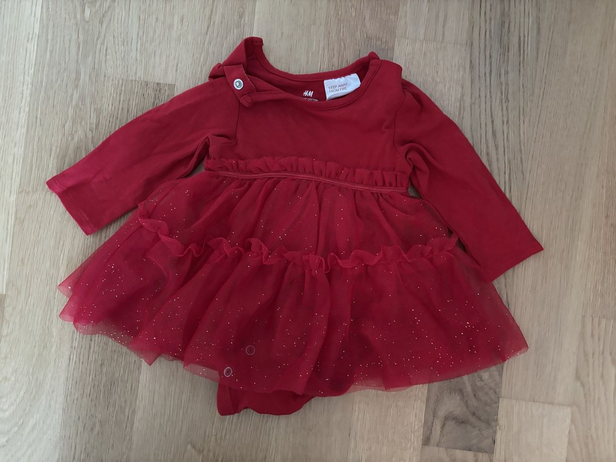 Vestiti & Gonne: Süsses Kleidchen – Usato da Remetschwil venduto da est_zk69