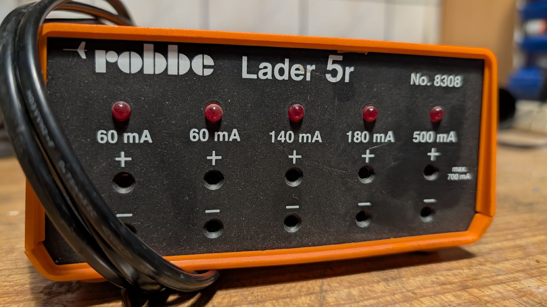 Robbe Batterie, Caricabatterie & Alimentatori: Robbe Lader 5r, Ladegerät – Usato da Guttet-Feschel venduto da Misterblue