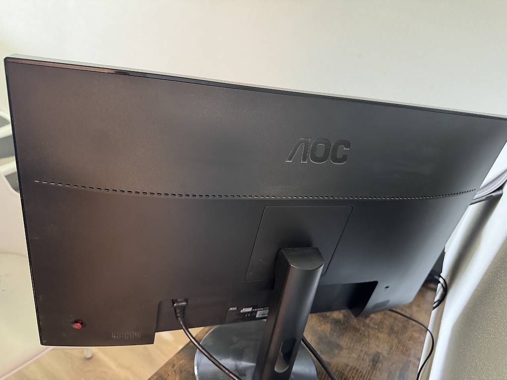 AOC Monitor: AOC Monitor – Usato da Wettingen venduto da nik_22w8 1