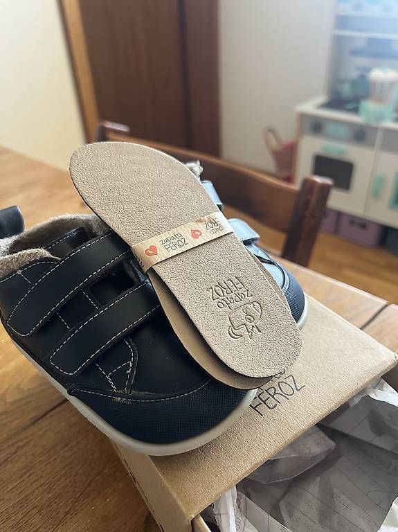 Schuhe für Jungen: Chaussures minimaliste pour petit enfant – Gebraucht aus Lausanne von beatriz_g 2
