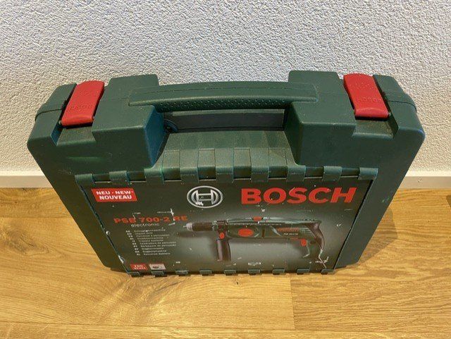 Bohrmaschinen: Bosch Bohrmaschine PSB 700-2RE – Gebraucht aus Büren SO von Winkelstrasse 1
