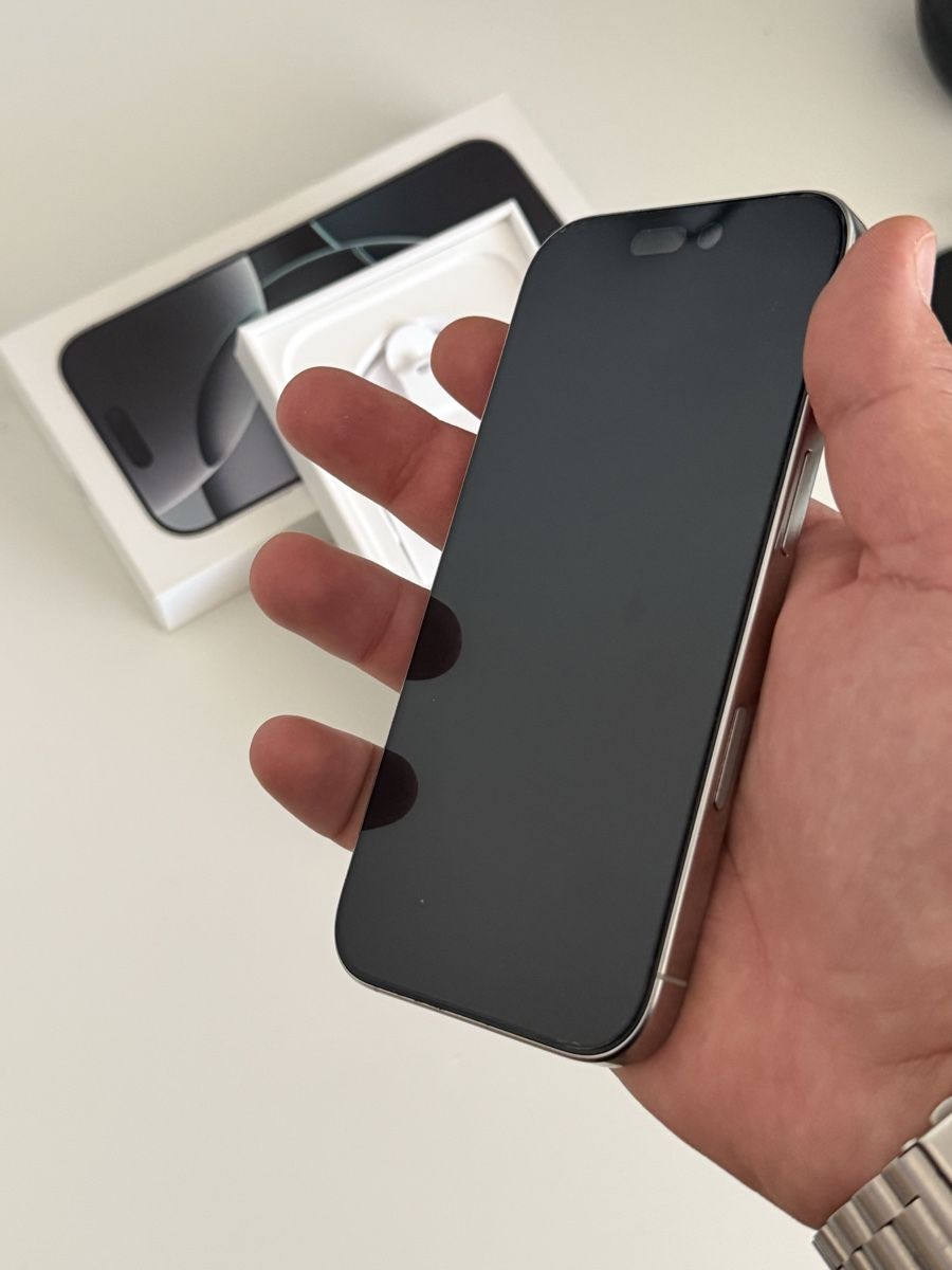 Apple Telefoni cellulari / Smartphones: iPhone 16 pro 128gb silver – Nuovo (secondo la descrizione) da Chavannes-Renens venduto da NoMoreSpace 3
