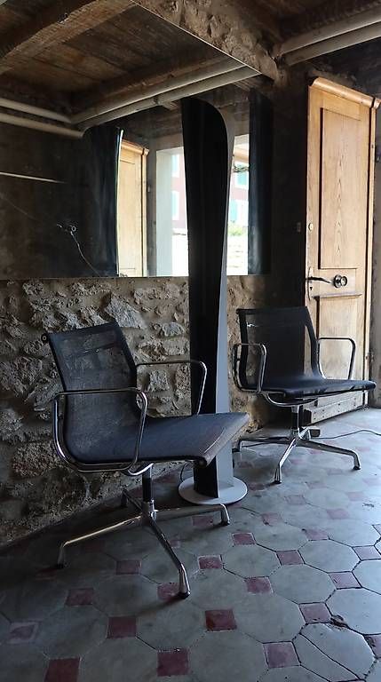 Eames Sedie: Eames EA 107 Netzstühle 2x – Usato da Luzern venduto da B-R