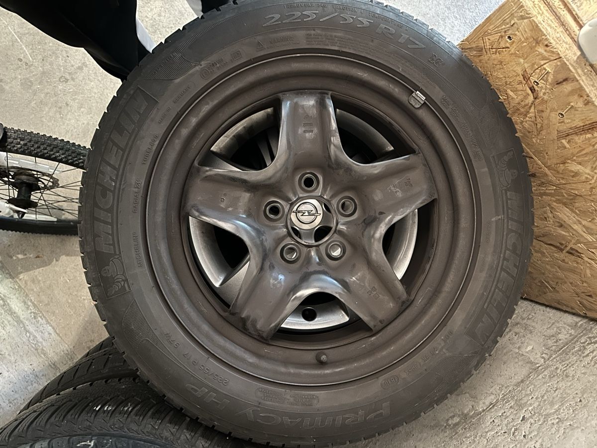Opel Cerchioni: Felgen mit Reifen Opel – Usato da Unterkulm venduto da Boris_95 1