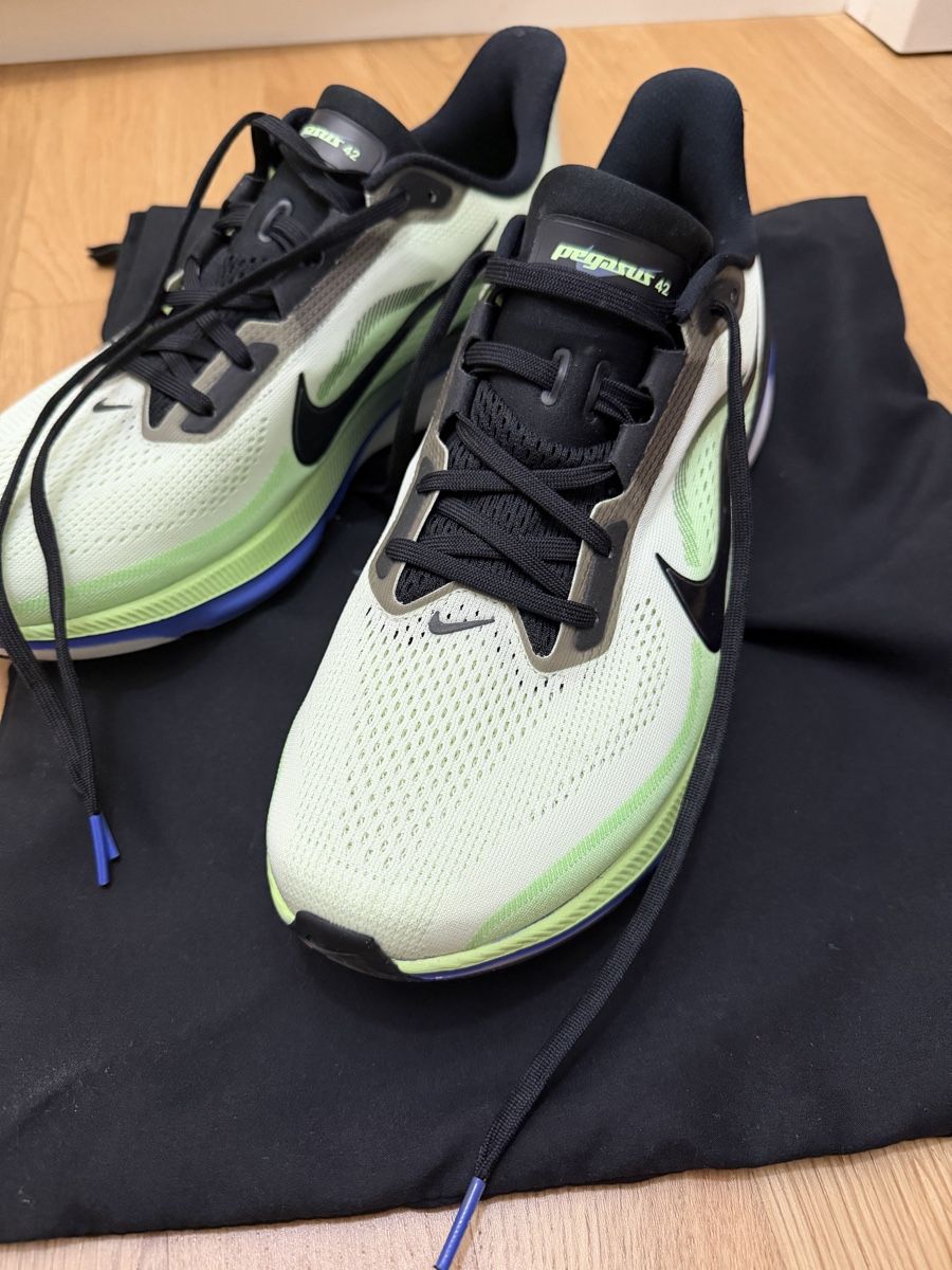 Nike Scarpe da uomo: Nike Pegasus 42 2026 – Nuovo (secondo la descrizione) da Bernex venduto da pre_hbr2